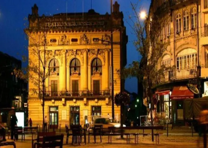 Апартаменты Spacious 4-bedroom In