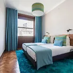 Spacious 4-bedroom In * Oporto