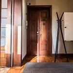 Apartment Spacious 4-bedroom In *