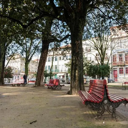 Spacious 4-bedroom In Appartement Oporto
