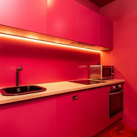 Spacious 4-bedroom In * Porto