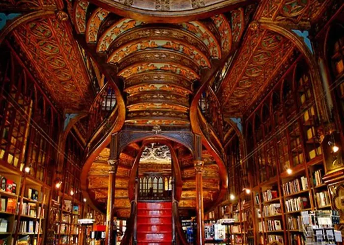 Lägenhet Spacious 4-bedroom In Oporto