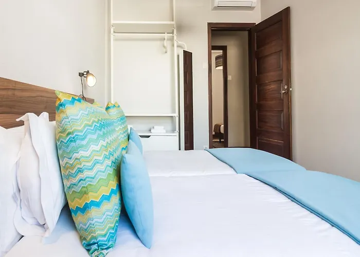 Apartman Spacious 4-bedroom In *