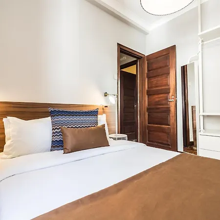 Apartamento Spacious 4-bedroom In Porto