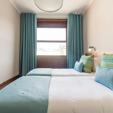 公寓 Spacious 4-bedroom In *