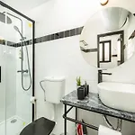 Spacious 4-bedroom In 포르투