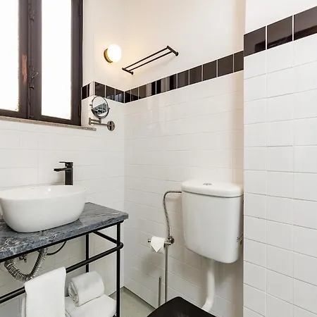 Spacious 4-bedroom In * Porto