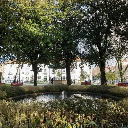 Spacious 4-bedroom In * Porto